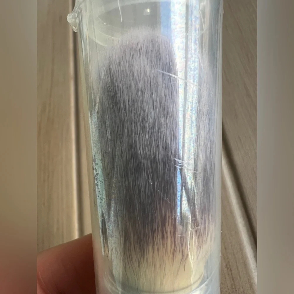 New- IT Brush for ULTA - Complexion powder brush